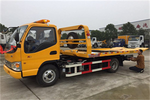 泗泾镇哪里有拖车服务