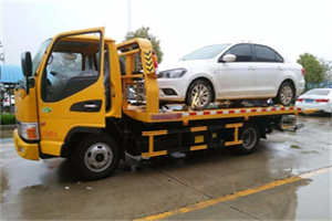 泗泾镇附近拖车救援24小时服务热线